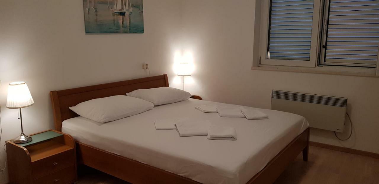 Truly Mediterranean Apartment "Spark" Korčula Buitenkant foto